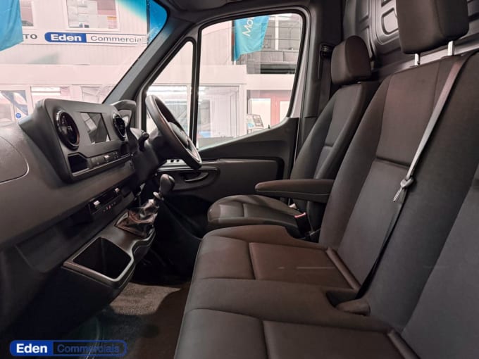 2025 Mercedes-benz Sprinter