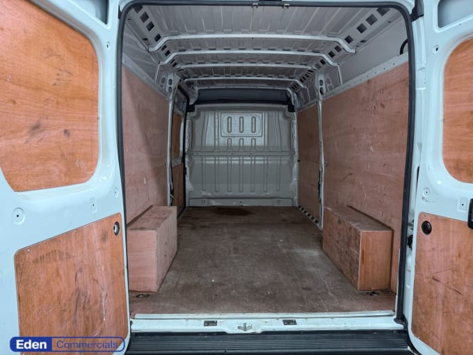 2025 Peugeot Boxer