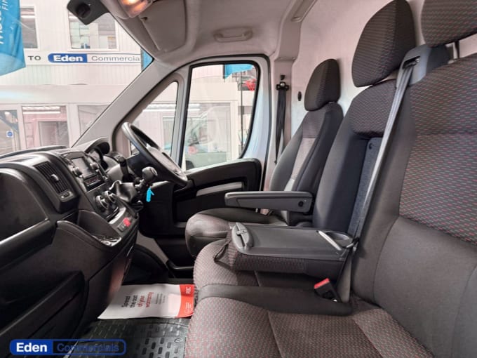 2025 Peugeot Boxer