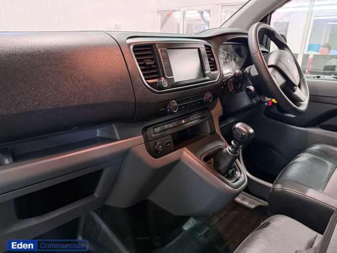 2025 Peugeot Expert