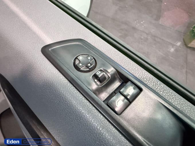 2025 Peugeot Expert