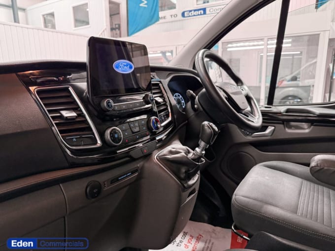 2025 Ford Transit Custom