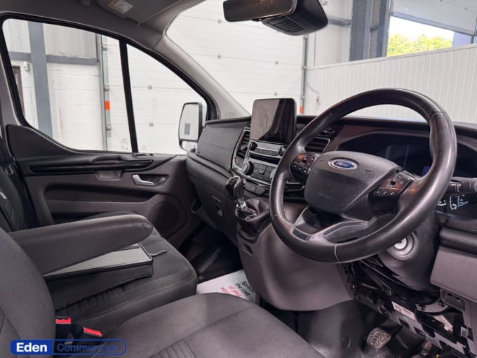 2025 Ford Transit Custom