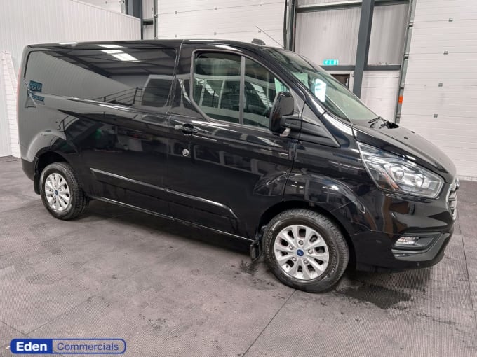 2025 Ford Transit Custom