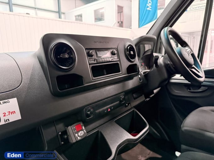 2025 Mercedes-benz Sprinter