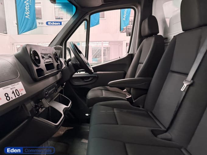 2025 Mercedes-benz Sprinter