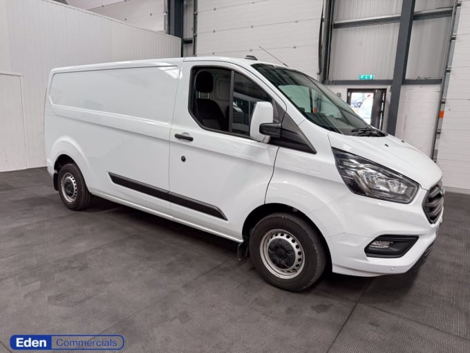 2025 Ford Transit Custom
