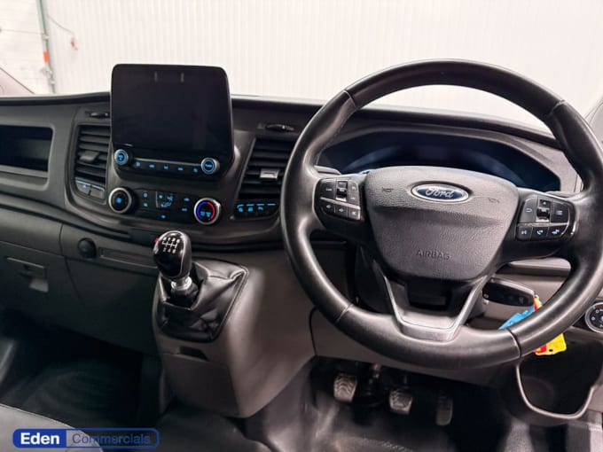 2025 Ford Transit Custom