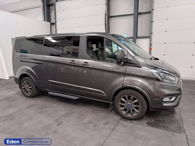 2025 Ford Tourneo Custom