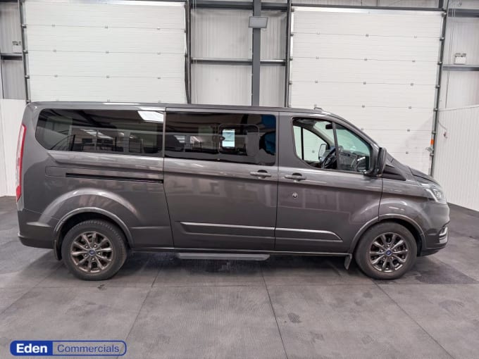 2025 Ford Tourneo Custom