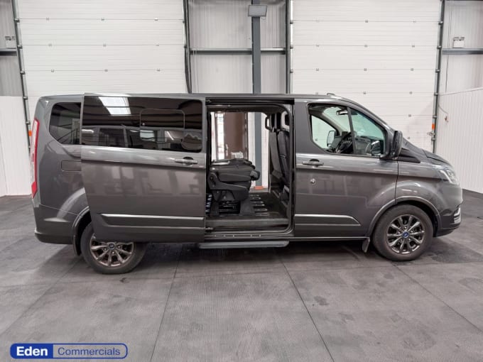 2025 Ford Tourneo Custom