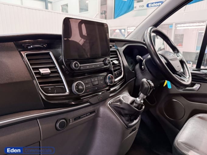 2025 Ford Tourneo Custom