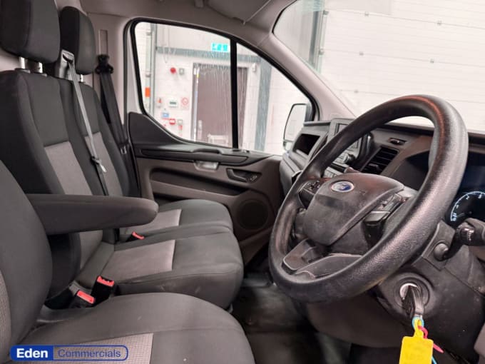 2025 Ford Transit Custom