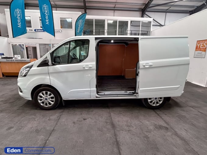 2025 Ford Transit Custom