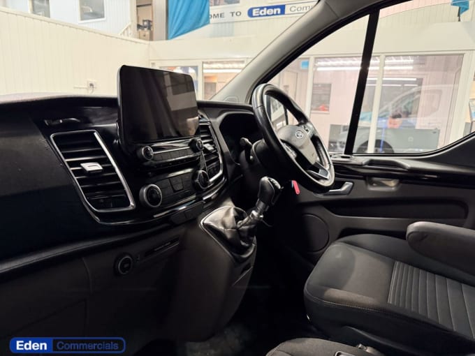 2025 Ford Transit Custom