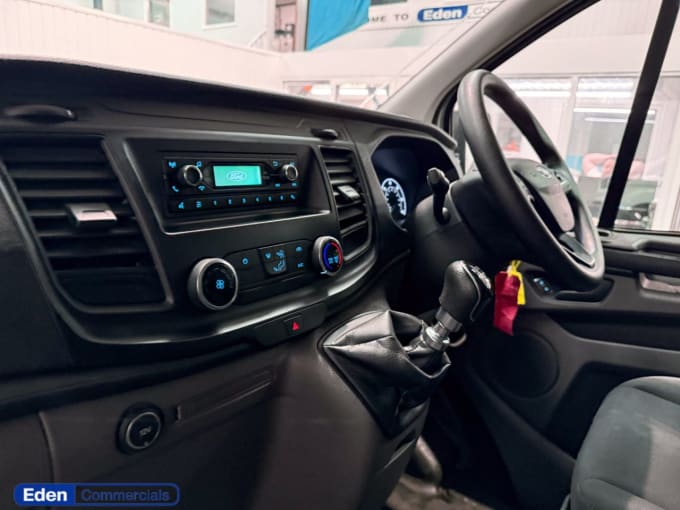 2025 Ford Transit Custom