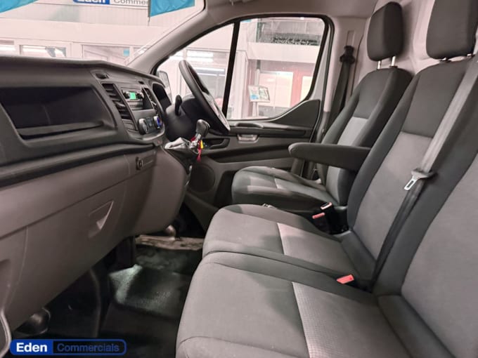 2025 Ford Transit Custom
