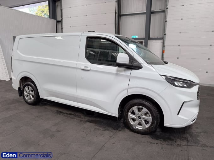 2025 Ford Transit Custom