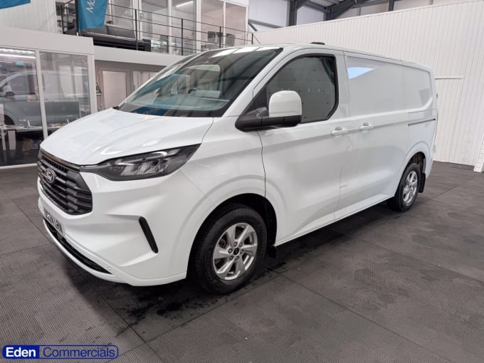2025 Ford Transit Custom