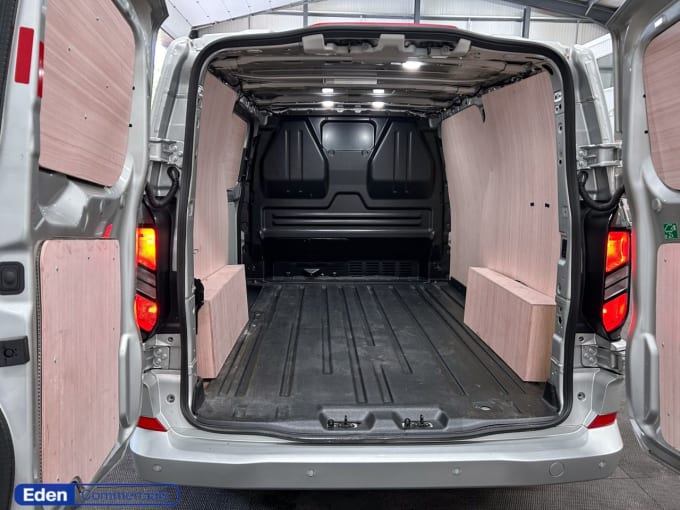 2025 Ford Transit Custom