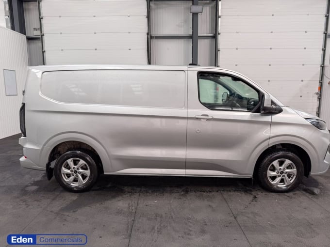 2025 Ford Transit Custom