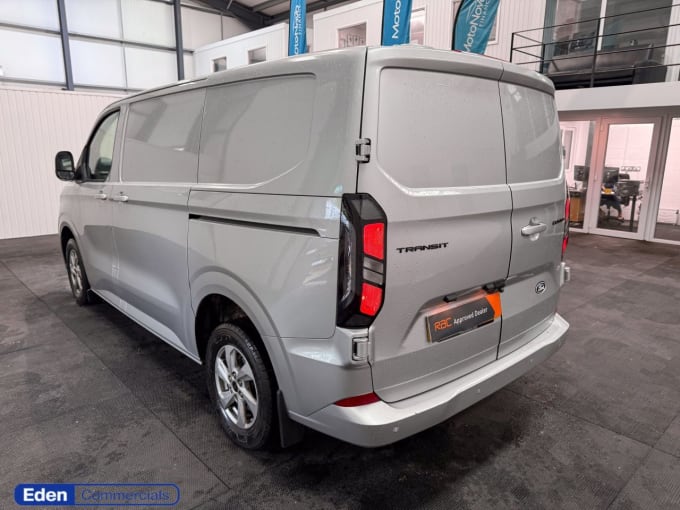 2025 Ford Transit Custom