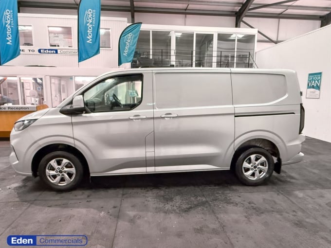 2025 Ford Transit Custom