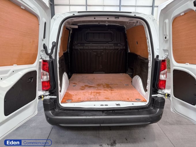 2025 Vauxhall Combo