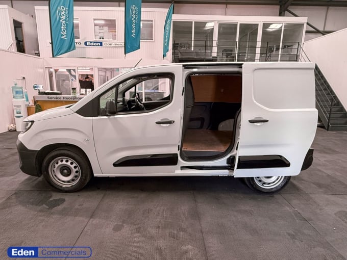 2025 Vauxhall Combo
