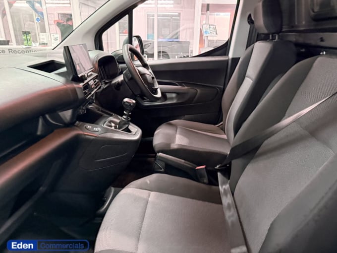 2025 Vauxhall Combo