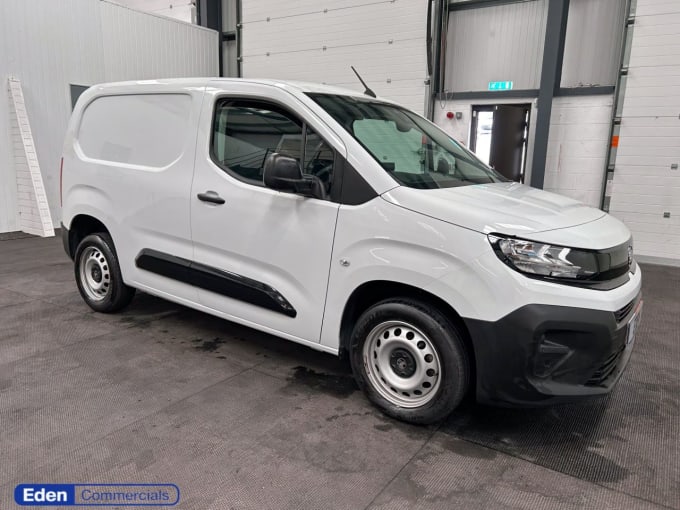 2025 Vauxhall Combo
