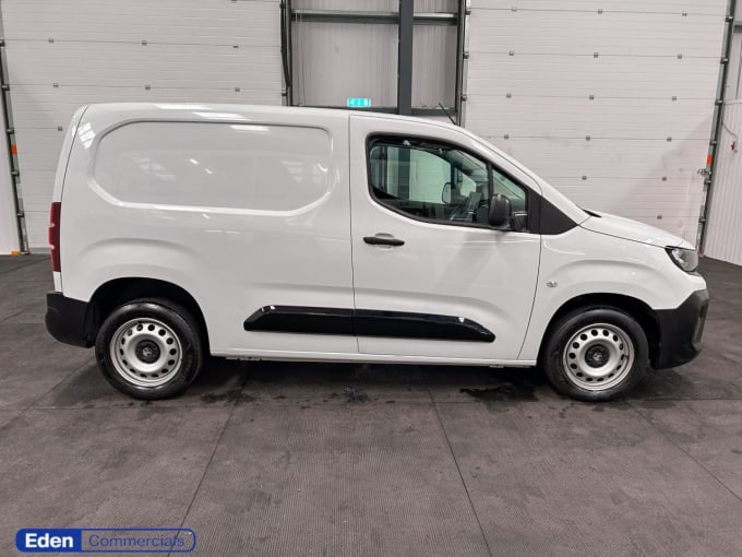 2025 Vauxhall Combo