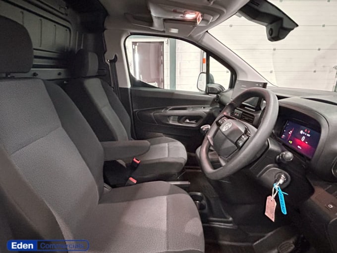 2025 Vauxhall Combo