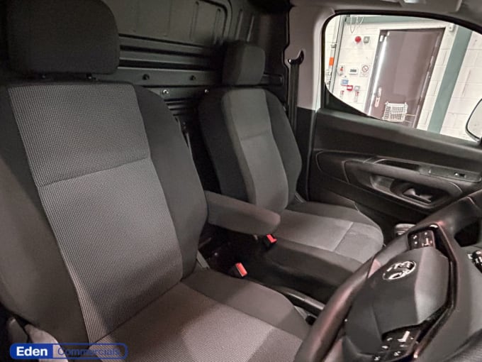 2025 Vauxhall Combo