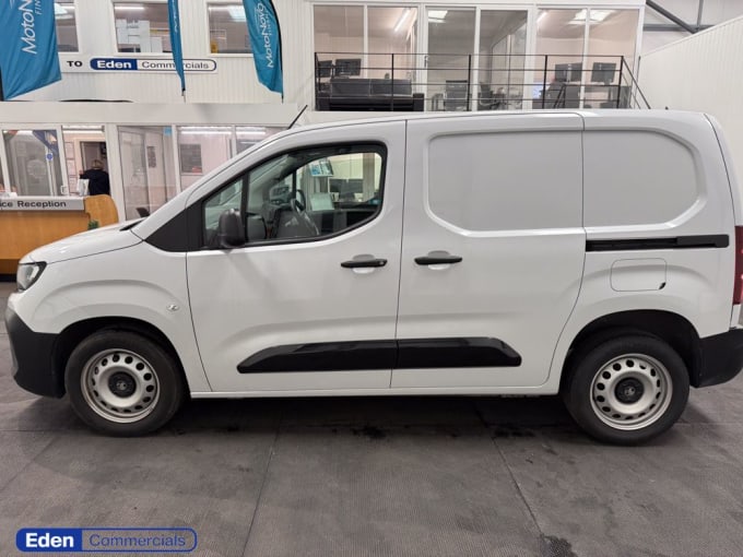 2025 Vauxhall Combo