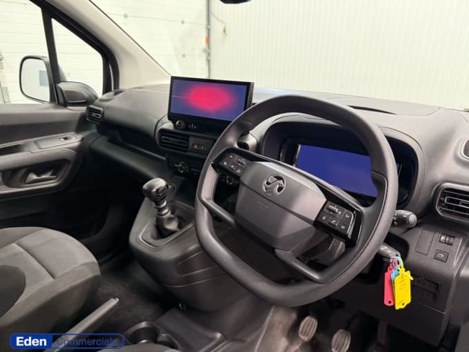 2025 Vauxhall Combo