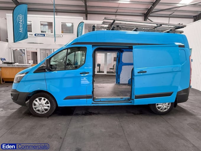 2025 Ford Transit Custom