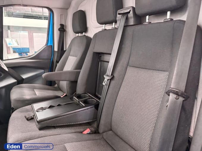 2025 Ford Transit Custom