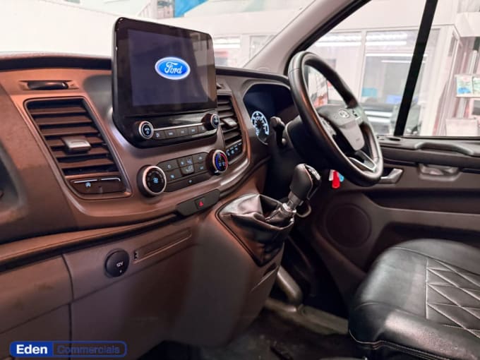 2025 Ford Transit Custom