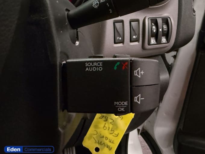 2025 Renault Trafic
