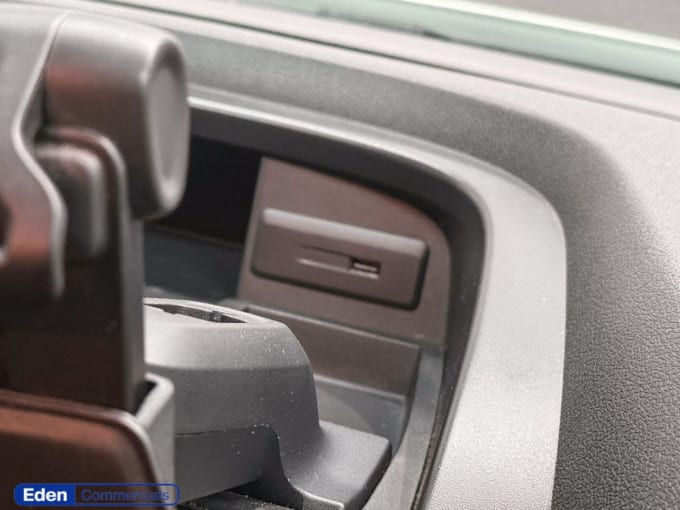 2025 Renault Trafic