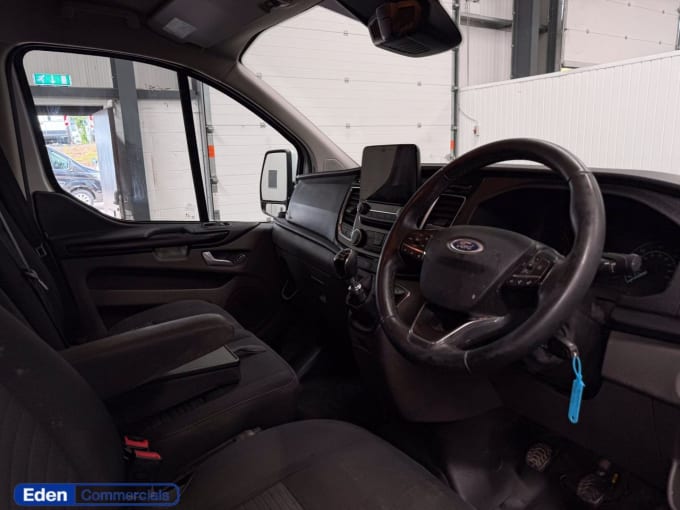 2025 Ford Transit Custom