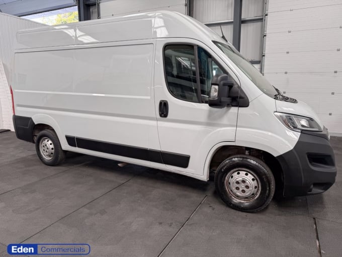 2025 Vauxhall Movano