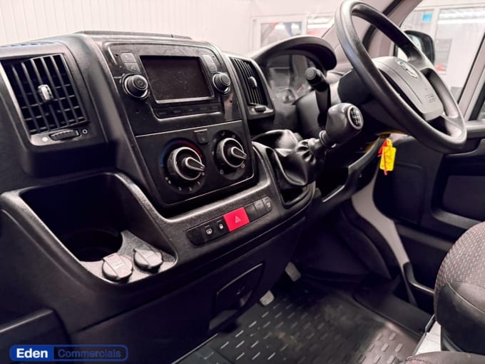 2025 Vauxhall Movano