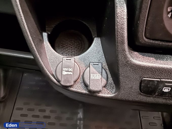 2025 Vauxhall Movano