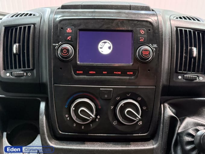 2025 Vauxhall Movano