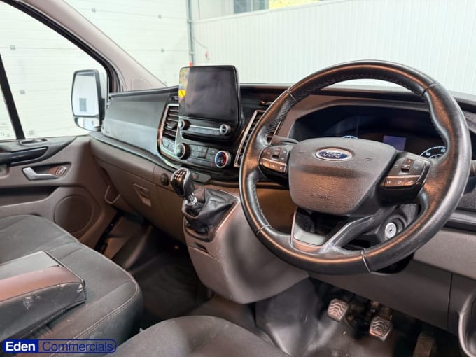 2025 Ford Transit Custom