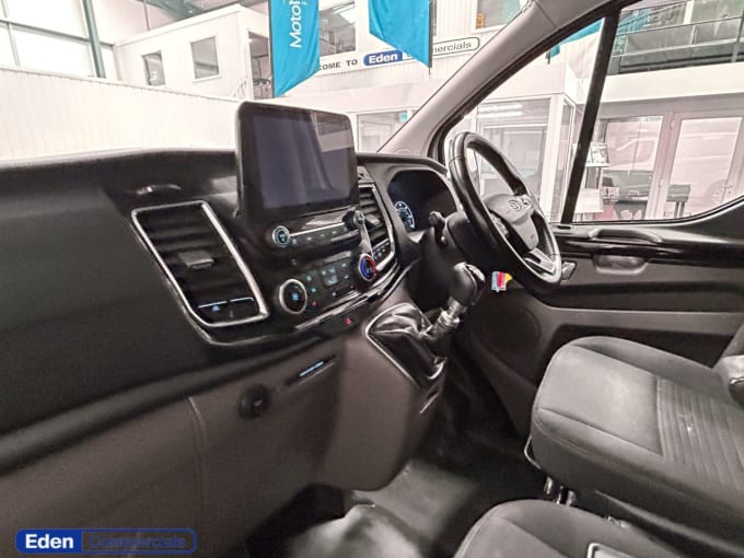 2025 Ford Transit Custom