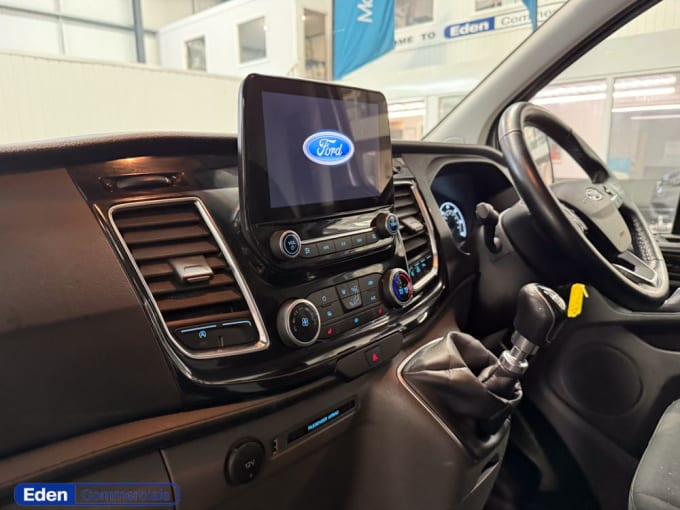 2025 Ford Transit Custom