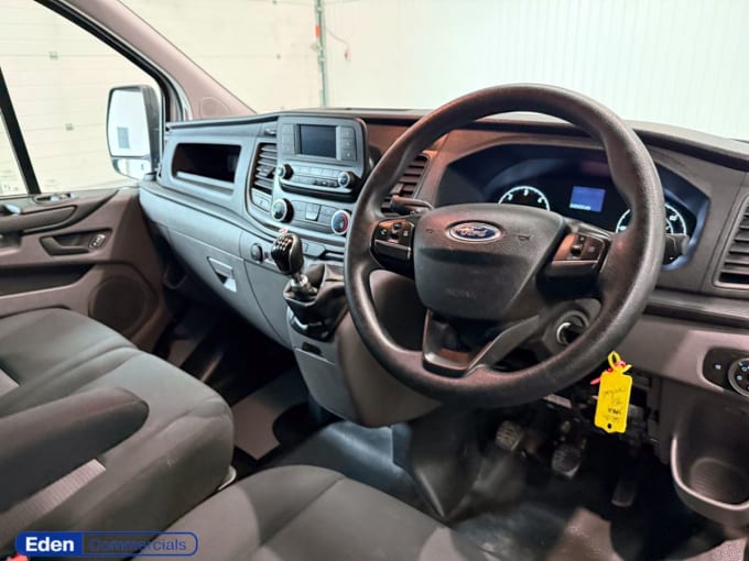 2025 Ford Transit Custom